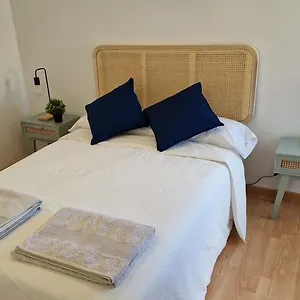 apartamento-malaga-29007.hotelsinnerja.org/